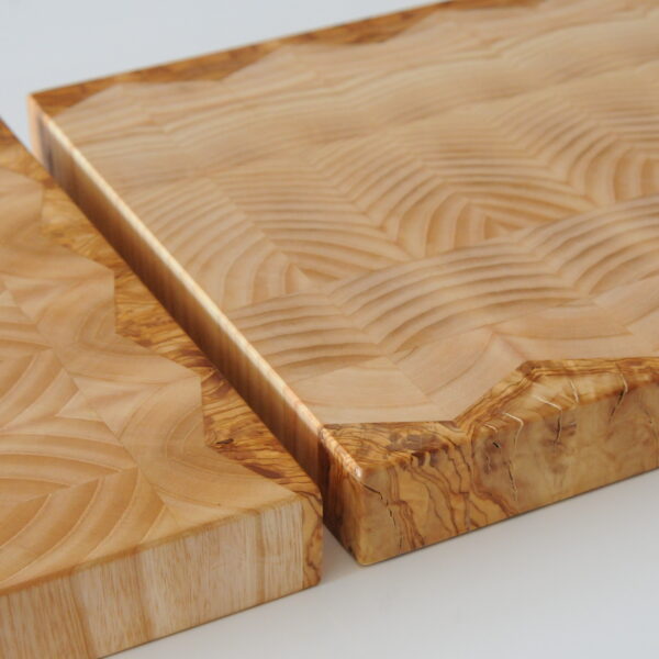 Stunning Chef's Choice Chopping Board, crafted from Ash, Walnut, and Venge Exquisitely patterned wooden cutting board, perfect for any kitchen High-quality wooden cutting board with a unique geometric design